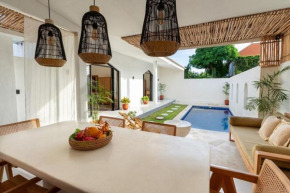 Private tropic-chic villa in peaceful neighborhood